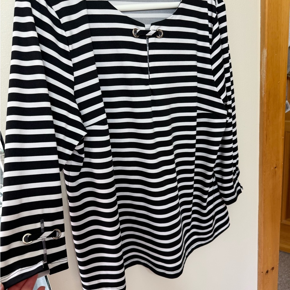 Black and White Striped Women's Top